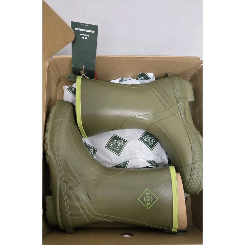 Muck Harvester Mid calf waterproof Boots. #wellingtons #rainyday #outdoors.
size